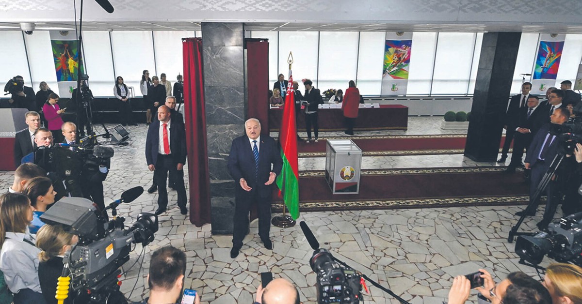 Łukaszenka uwolni Poczobuta?