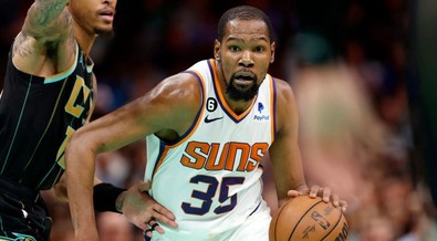 Kevin Durant scores 23 points in winning debut for Phoenix Suns