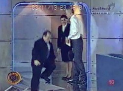 Premier spadł ze sceny