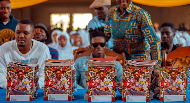 Strongman donates books to AMASS SHS and promises to donate 5,000 books to other schools