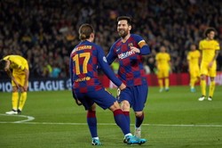 Liga Mistrzów: Messi ze 114. golem, Barcelona z awansem. Kontrowersyjna decyzja Marciniaka