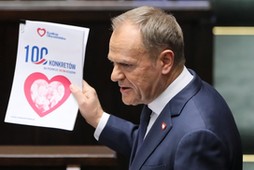 Donald Tusk przedstawia w Sejmie program działania oraz skład jego nowego gabinetu. Warszawa, 12.12.2023 r.