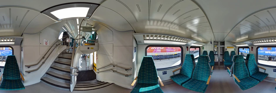 Unutrašnjost brzog voza