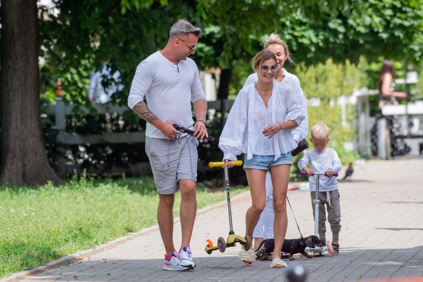 Siostry Bohosiewicz na wspólnym spacerze