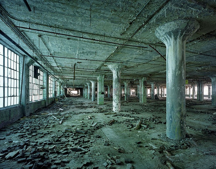 THE RUINS OF DETROIT FOT. YVES MARCHAND &amp; ROMAIN MEFFRE