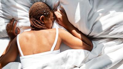 Sleeping in dirty bedding for too long may result in skin diseases, allergies or asthma [Everyday Health]