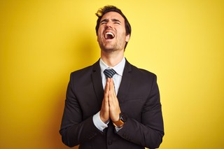 Nagłe wolne w pracy? Sprawdź, jak wziąć 4 dni urlopu, których szef nie powinien ci odmówić