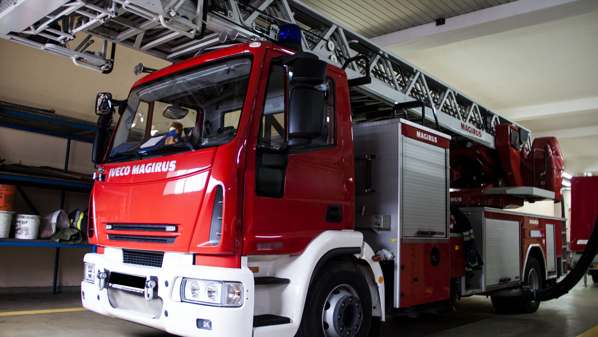 Dwie osoby zginęły w pożarze budynku jednorodzinnego w Wojnowicach w pow. średzkim (Dolnośląskie) – poinformowali strażacy.