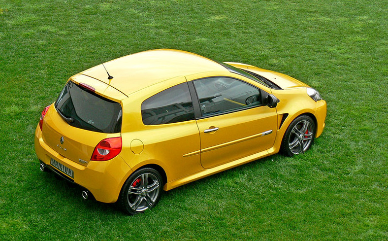 Clio Renault Sport – pierwsze wrażenia z toru