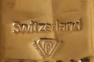 Szwajcarska giełda znów nurkuje