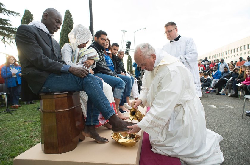 Papież Franciszek odprawił w Wielki Czwartek mszę Wieczerzy Pańskiej