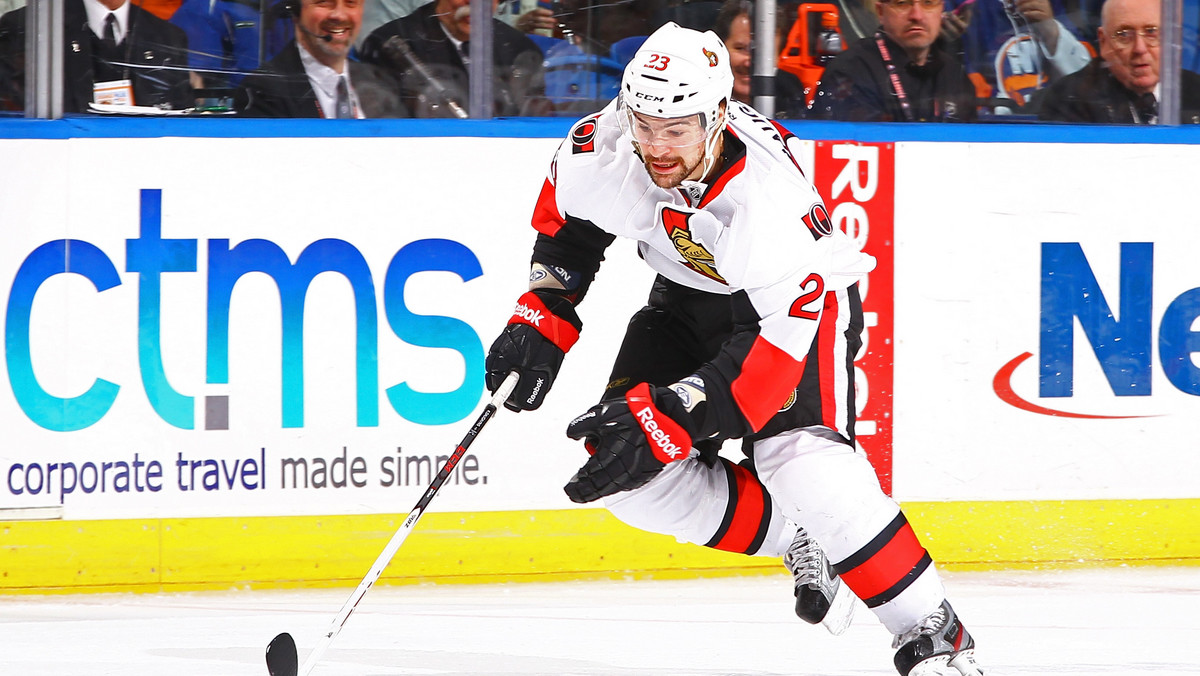Ostatnio w Ottawie doszło do ciekawego spotkania w lidze NHL. W meczu Ottawa Senators z Boston Bruins, zawodnik gospodarzy Kaspars Daugavins dokonał wyjątkowej próby rzutu karnego...
