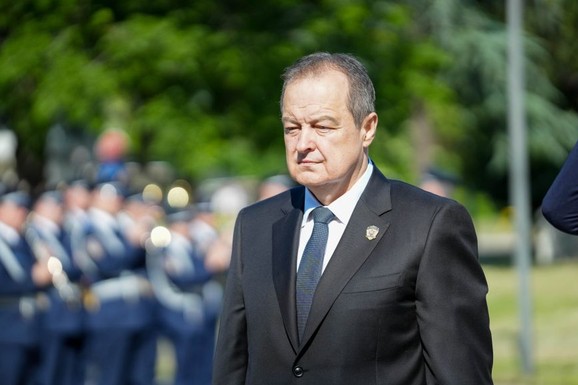 SRBIJA ŠALJE SPASILAČKE TIMOVE U VENECUELU NAKON RAZORNIH ZEMLJOTRESA Oglasio se Dačić, izjavio saučešće porodicama stradalih: "Naše misli su sa vama"
