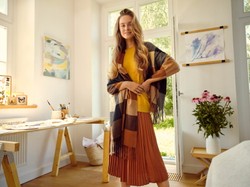 Jesień we własnym stylowym rytmie: Ubrania pokazujące światu esencję kobiecości