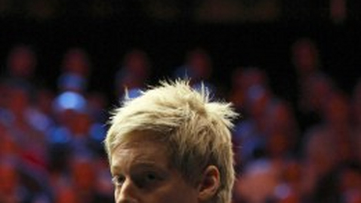 Neil Robertson prowadzi z Shaunem Murphym 5-3 po pierwszej sesji drugiego półfinału tegorocznego International Championship.