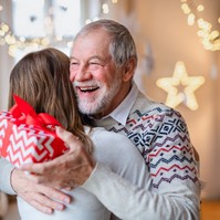 Ezért olyan jó érzés adni - az önzetlenség az életünket is meghosszabbíthatja