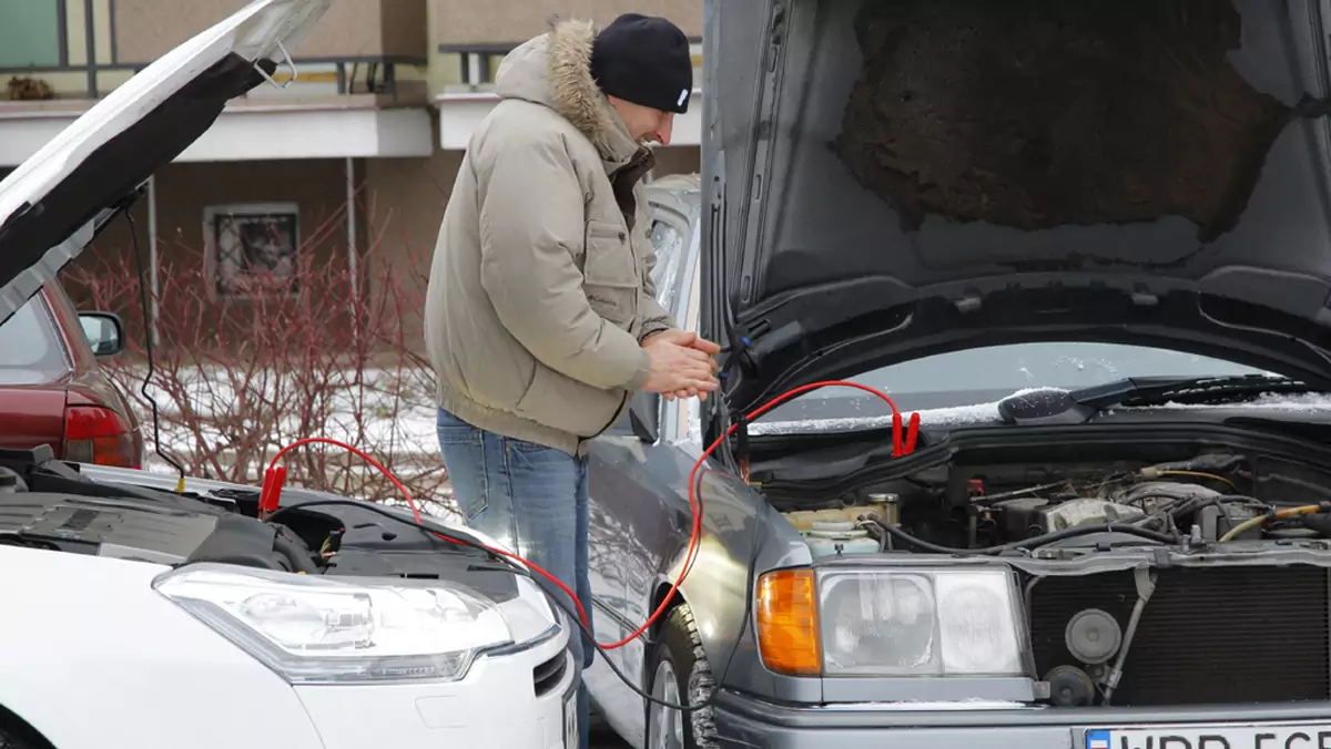 Odpalanie na kable, czyli rozruch "na pożyczkę"