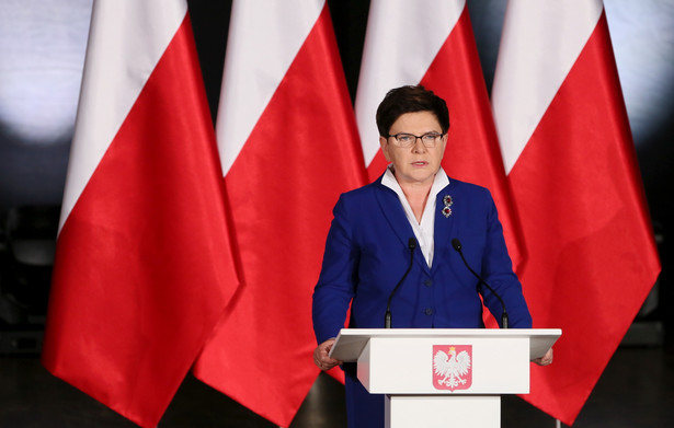 "Prezydent Lech Kaczyński rozpoczął przywracanie pamięci, które dziś mamy zaszczyt kontynuować" - wskazała premier