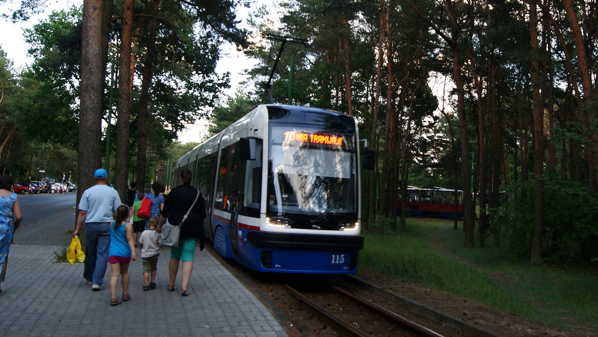 Żołnierz niezłomny, król, bernardyn, współtwórca telewizyjnego "Kabaretu Starszych Panów", a także znani i cenieni politycy oraz sportowcy zostali patronami 18 nowych tramwajów w Bydgoszczy. Ratusz ogłosił wyniki plebiscytu.