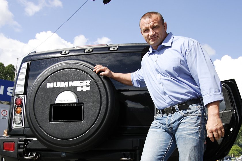 Hummer Mariusza Pudzianowskiego na gaz