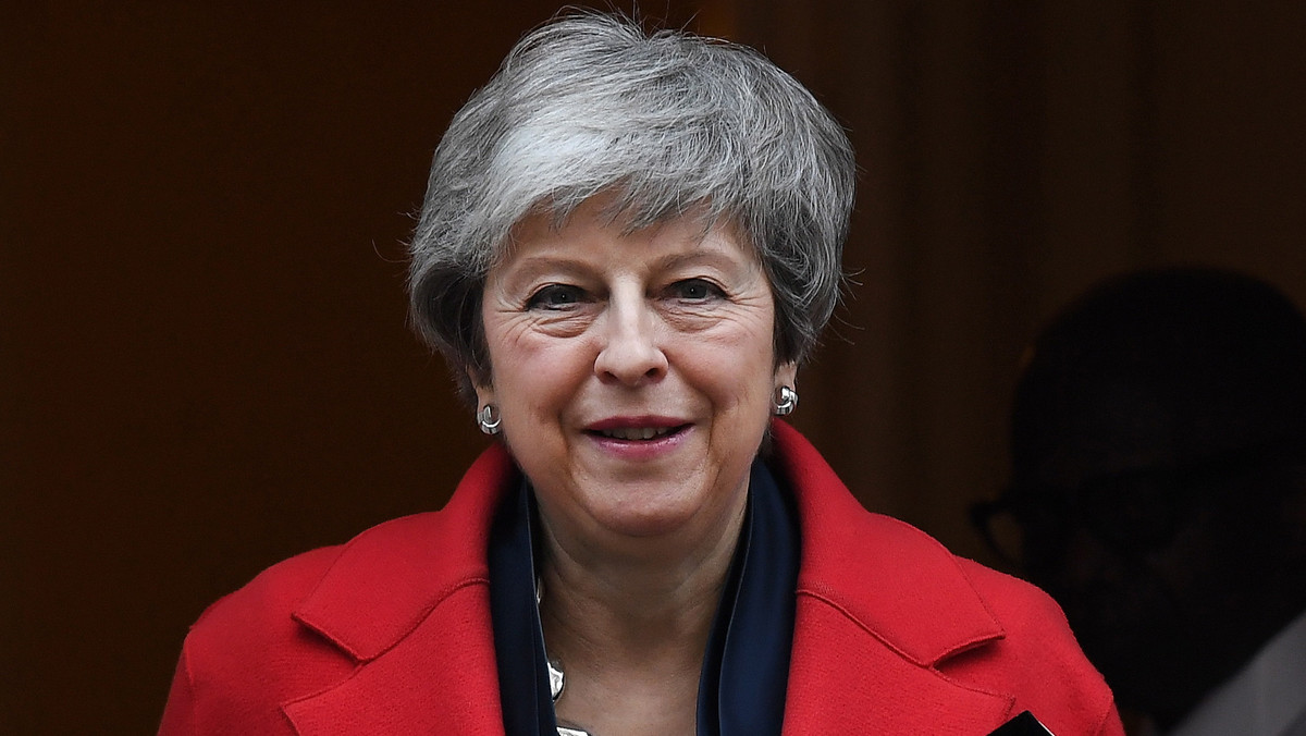 Brytyjska premier Theresa May zapowiedziała dziś, że w razie porażki jej projektu umowy wyjścia z UE w zaplanowanym na 13 marca głosowaniu w Izbie Gmin posłowie otrzymają prawo wyboru pomiędzy brexitem bez umowy lub opóźnieniem opuszczenia Wspólnoty.