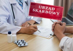 Skarbówka ściga lekarzy i masowo wzywa Polaków. Odmówisz? 2800 zł kary