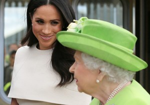 Kraljica Eliazbeta II i Megan Markl u Češiru 2018. godine