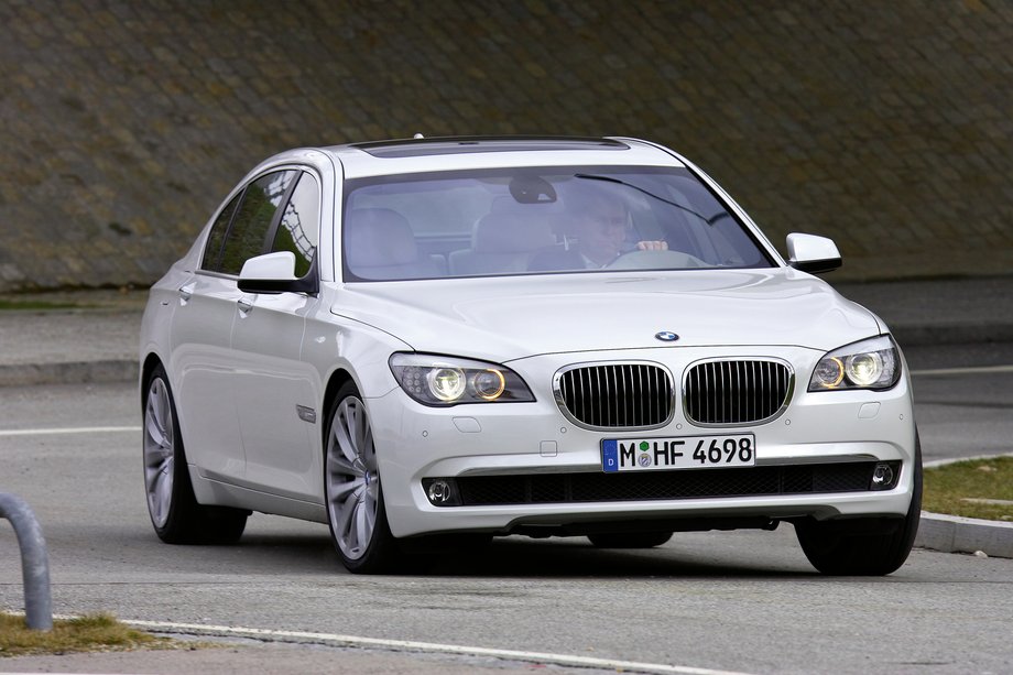 V generacja BMW serii 7 (2009-2012)