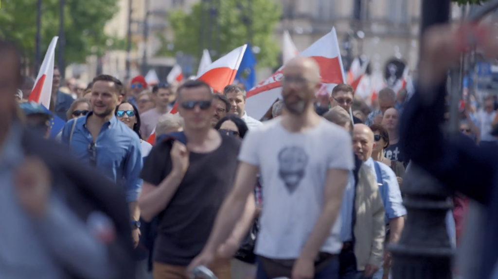 Znalezione obrazy dla zapytania dobra zmiana film