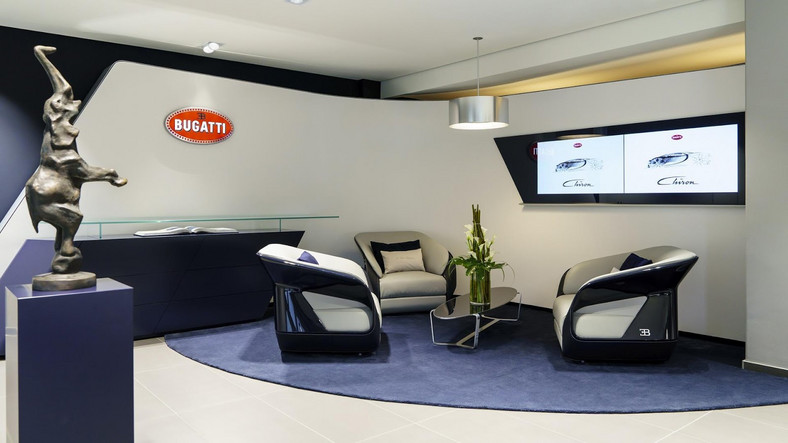 Bugatti wprowadza nowy standard w salonach