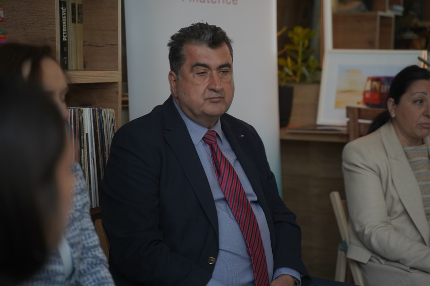 Profesor. dr Aleksandar Stefanović