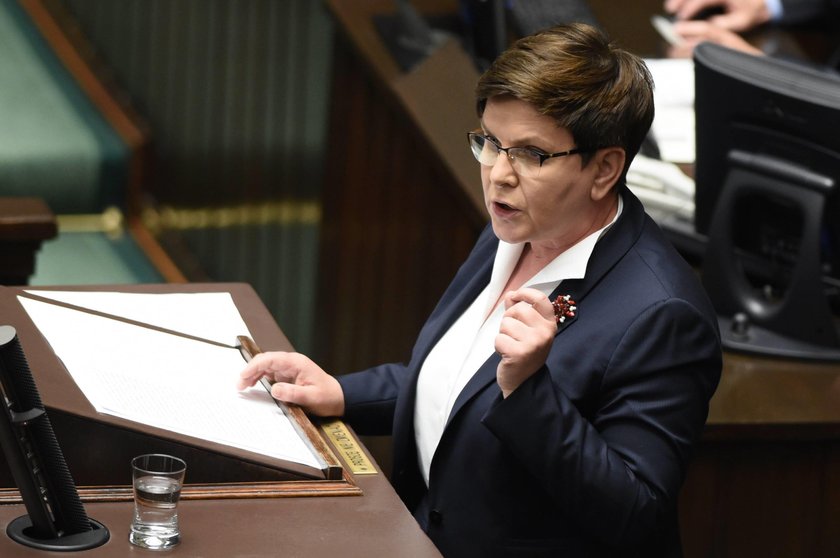 Premier Szydło zabrała głos ws. konfliktu Dudy i Macierewicza