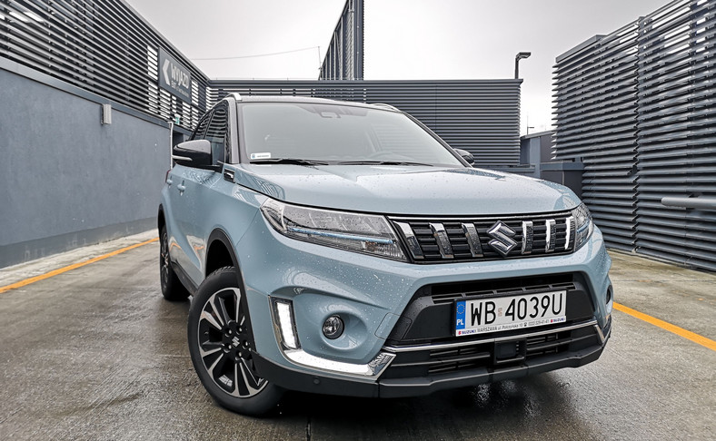 Suzuki Vitara Hybrid już w Polsce. Nowy SUV zaskakuje nie