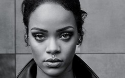 Rihanna każe na siebie czekać