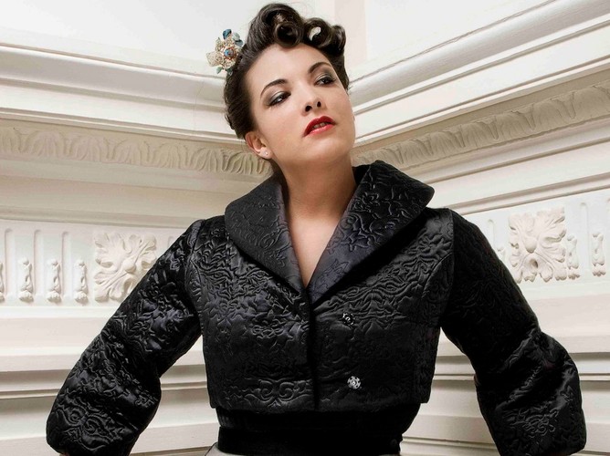 Caro Emerald