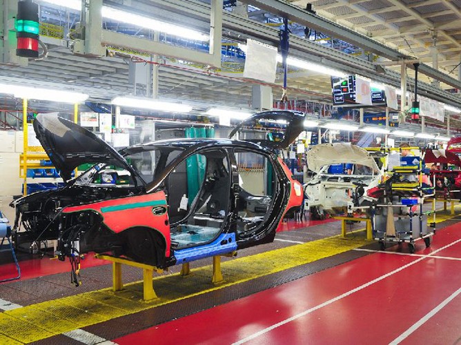 Tychy - linia produkcyjna lancii ypsilon