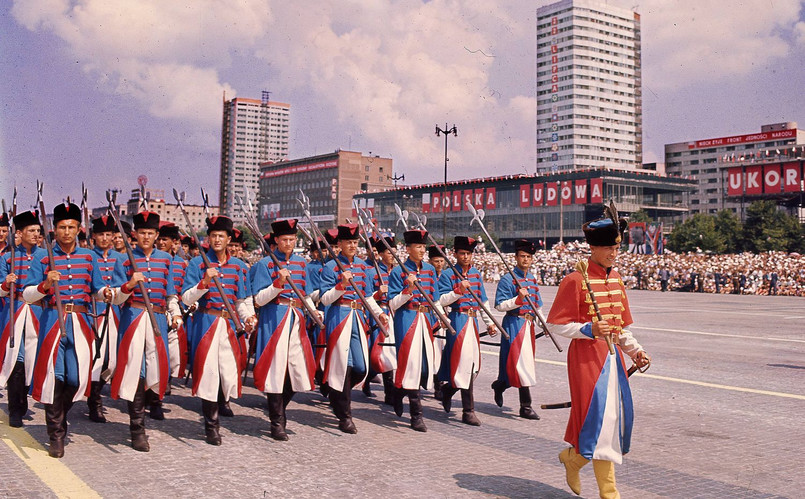 Wielka defilada wojskowa w Warszawie 22 lipca 1966 r.