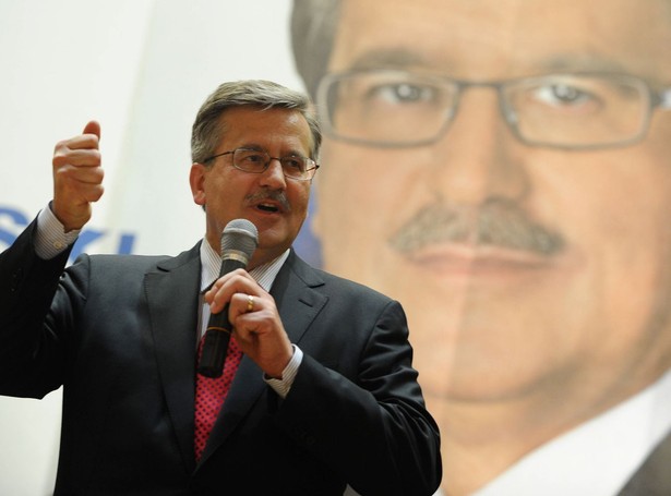 Komorowski na nowo dzieli komptetencje