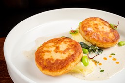 pyszny obiad na czwartek. podajemy przepis, ty gotujesz. aromatyczne kotlety ziemniaczane