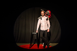 Rafał Rutkowski: Trudno jest parodiować rzeczywistość, która sama w sobie jest krzywym zwierciadłem