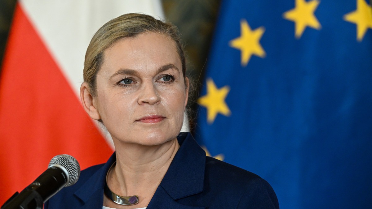Barbara Nowacka krytycznie o stypendium dla Jasia Kapeli, wskazując na istotne problemy [Źródło: Onet]