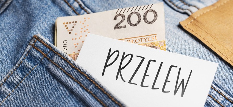 1900 zł miesięcznie bez kryterium dochodowego. Wypłaty ruszają 31 października