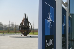 Bloomberg: NATO uzna Chiny za „systemowe wyzwanie”