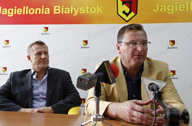 Zdjecie z 2011 r.  Prezes zarządu Jagiellonia Białystok SSA Cezary Kulesza i wówczas nowy trener drużyny Czesław Michniewicz