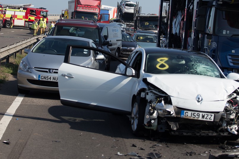 Do gigantycznej stłuczki doszło na drodze A249 na wyspie Sheppey. To ważna arteria łącząca autostrady M2 i M20. Przyczyna?