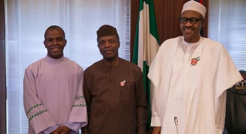 L-R: Rev Father Mbaka, VP Yemi Osinbajo and President Mohammadu Buhari