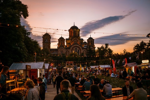 STREET FOOD FESTIVAL STIŽE U TAŠMAJDANSKI PARK Trodnevni „gastro put oko sveta” uz deset sjajnih svetskih kuhinja