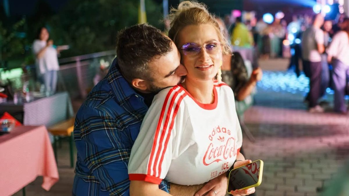 Postarea cu aproape 19.000 de aprecieri a Corinei Băcanu: „După ziua de ieri am simțit azi că m-a lovit trenul”
