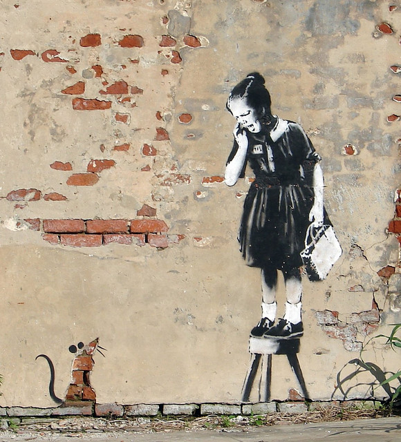 Banksy, Banksy - School Girl Mouse Street, fot. howieluvzus/flickr