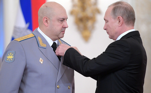 Generał Siergiej Surowikin odznaczony przez prezydenta Władimira Putina